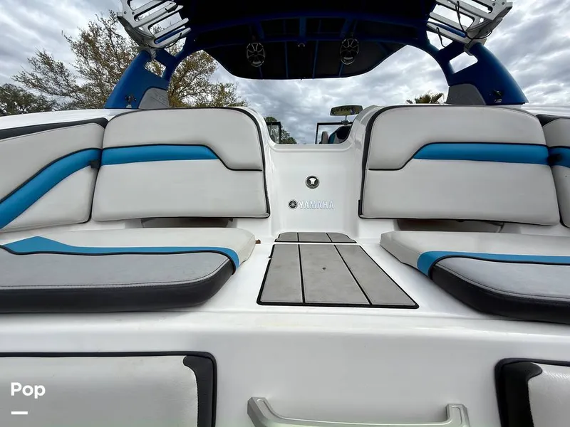 Slide: The Image of Yamaha Wake Series 242X 2020 - 16284151