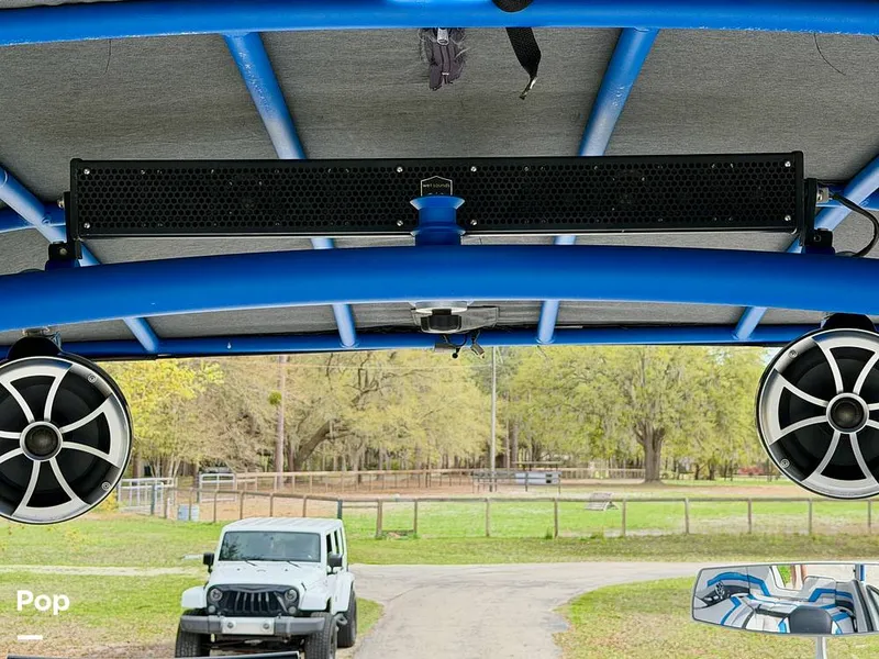 Slide: The Image of Yamaha Wake Series 242X 2020 - 16284160