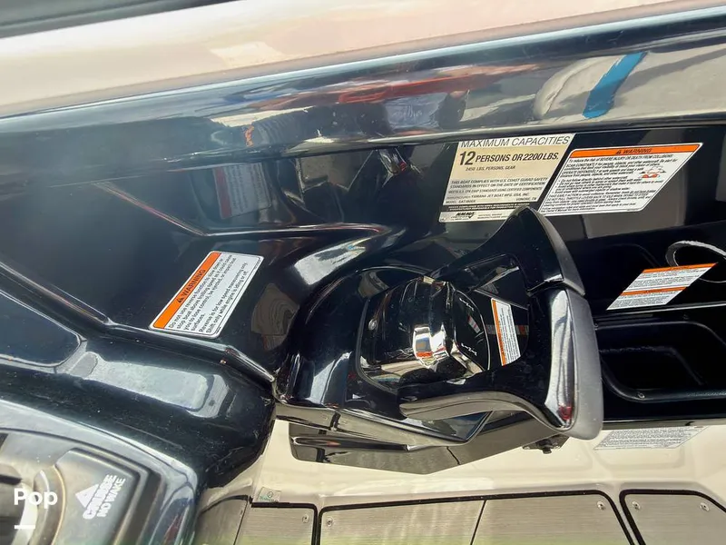 Slide: The Image of Yamaha Wake Series 242X 2020 - 16284172