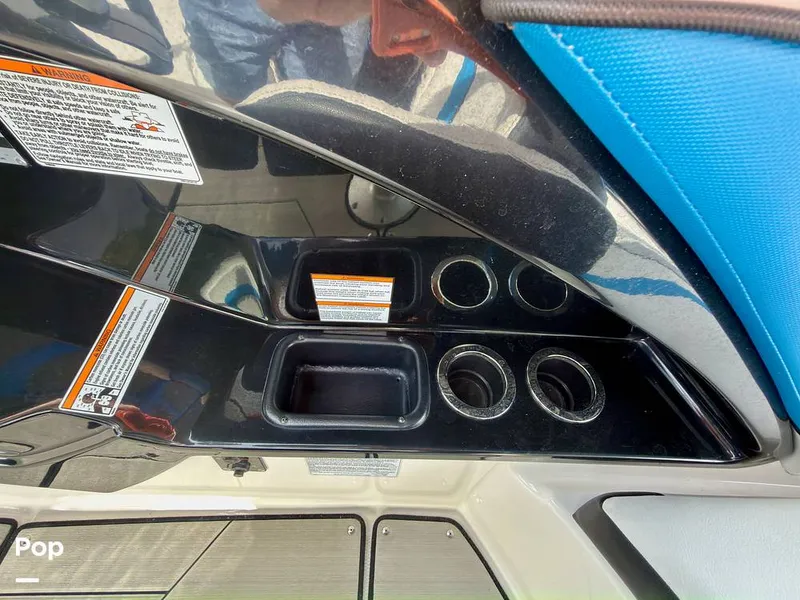 Slide: The Image of Yamaha Wake Series 242X 2020 - 16284173