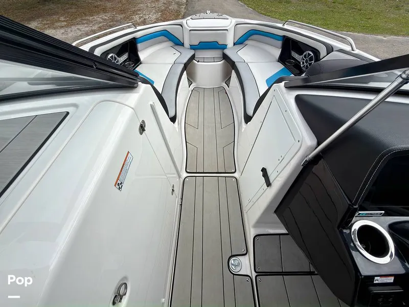 Slide: The Image of Yamaha Wake Series 242X 2020 - 16284187