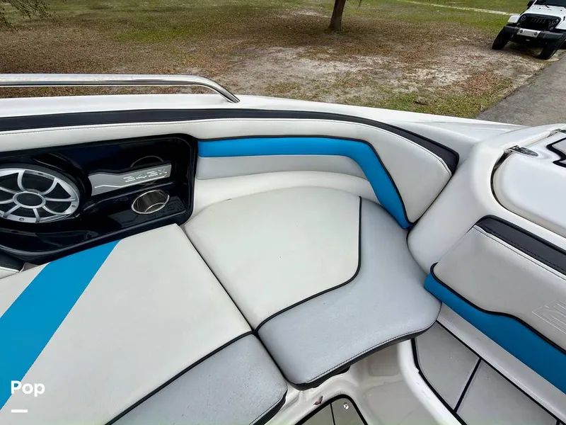 Slide: The Image of Yamaha Wake Series 242X 2020 - 16284193