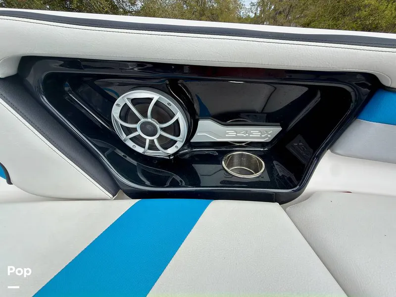 Slide: The Image of Yamaha Wake Series 242X 2020 - 16284194