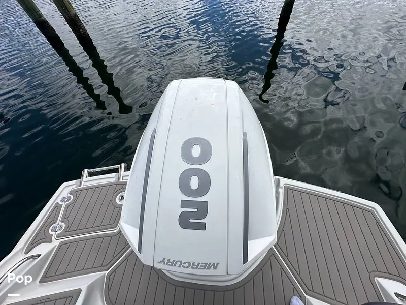 Slide: The Image of Crownline Boats E235XS 2023 - 16350020
