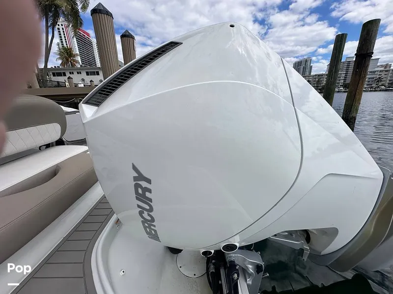 Slide: The Image of Crownline Boats E235XS 2023 - 16350021