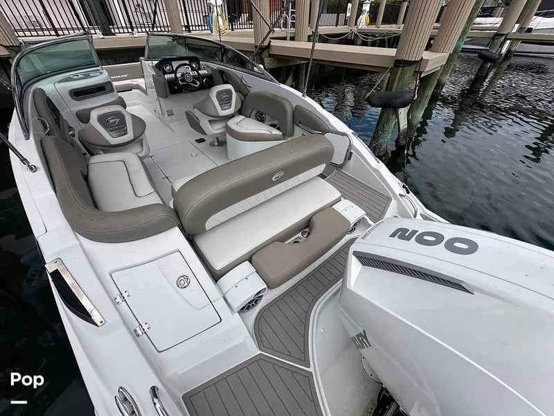 Slide: The Image of Crownline Boats E235XS 2023 - 16350022