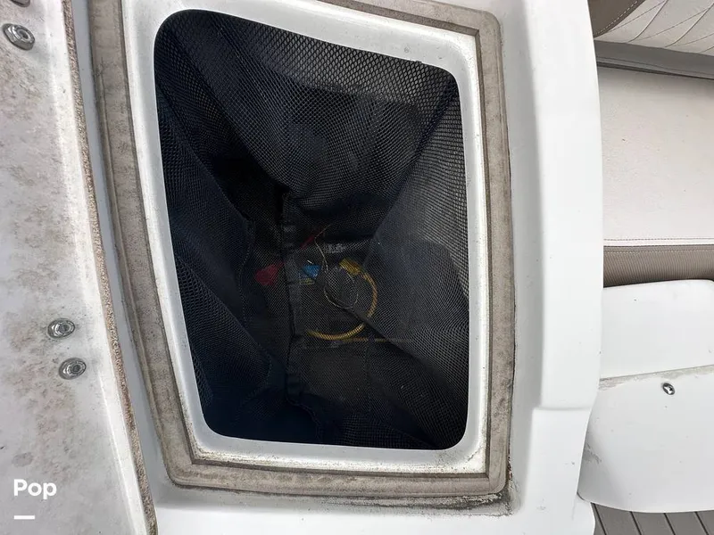 Slide: The Image of Crownline Boats E235XS 2023 - 16350024