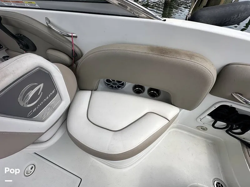 Slide: The Image of Crownline Boats E235XS 2023 - 16350031