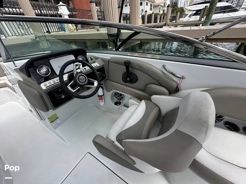 Slide: The Image of Crownline Boats E235XS 2023 - 16350039