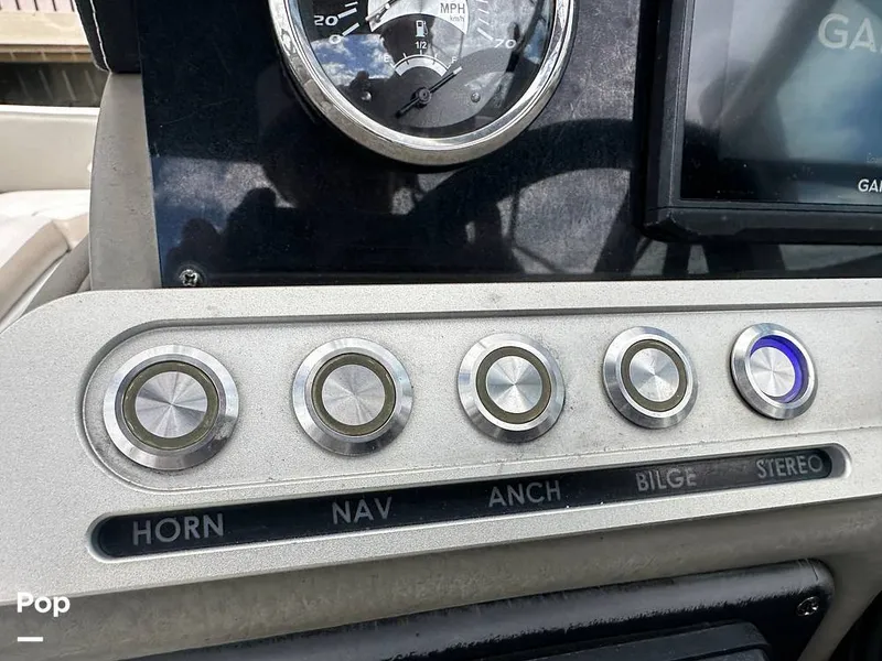 Slide: The Image of Crownline Boats E235XS 2023 - 16350047