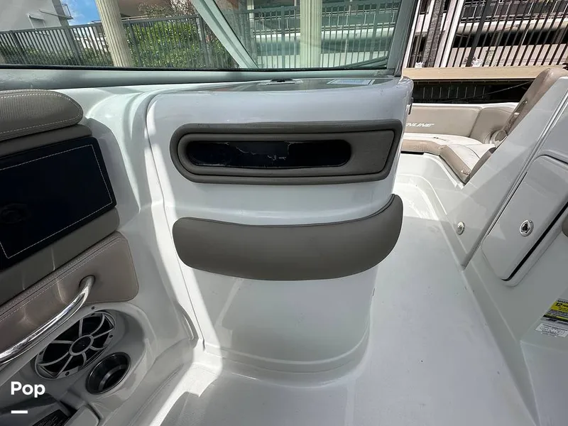 Slide: The Image of Crownline Boats E235XS 2023 - 16350053