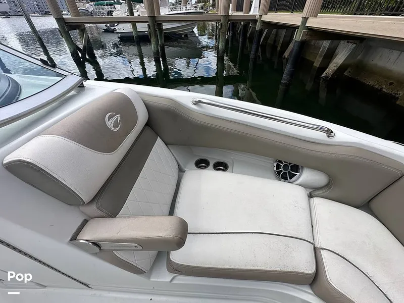 Slide: The Image of Crownline Boats E235XS 2023 - 16350061