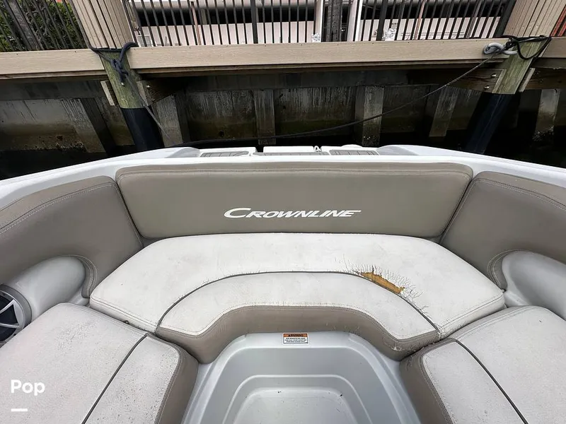 Slide: The Image of Crownline Boats E235XS 2023 - 16350062
