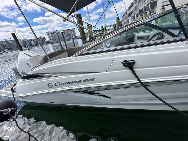 Slide: The Image of Crownline Boats E235XS 2023 - 16350009