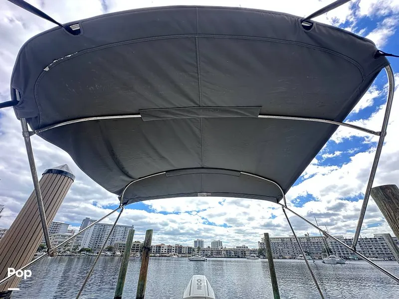 Slide: The Image of Crownline Boats E235XS 2023 - 16350071