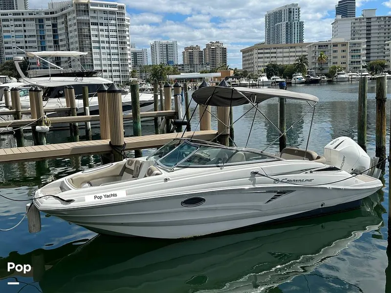 Slide: The Image of Crownline Boats E235XS 2023 - 16350010
