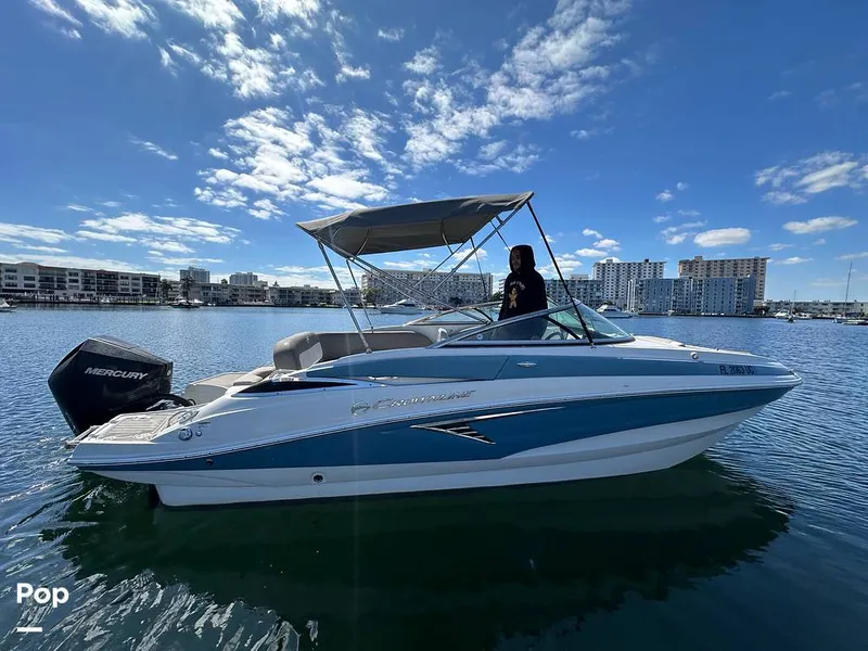 Slide: The Image of Crownline Boats E235XS 2023 - 16245607