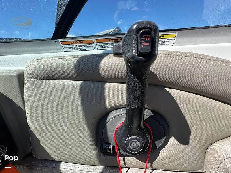 Slide: The Image of Crownline Boats E235XS 2023 - 16268936