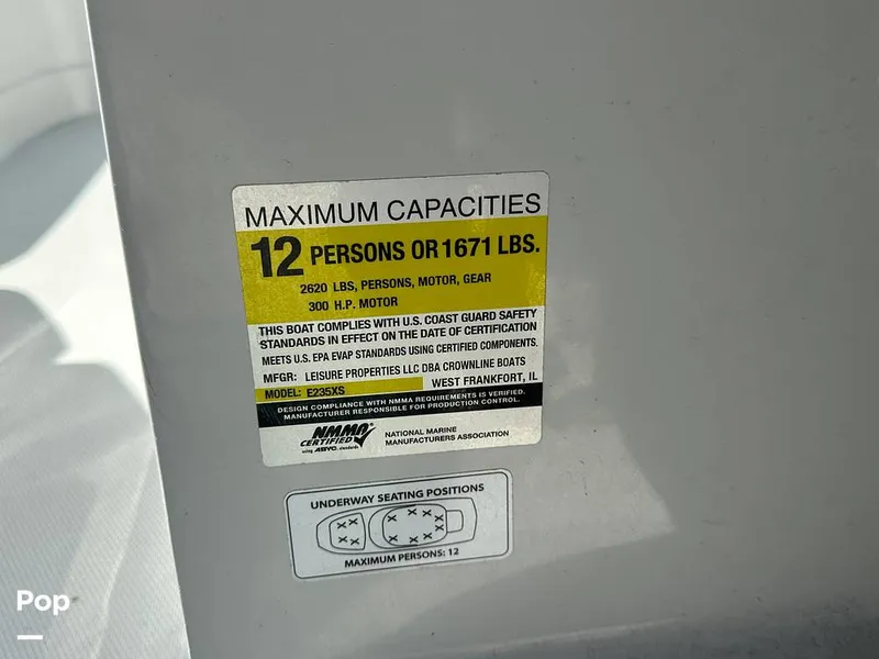 Slide: The Image of Crownline Boats E235XS 2023 - 16268937