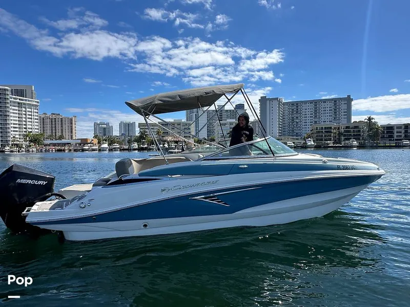Slide: The Image of Crownline Boats E235XS 2023 - 16245601