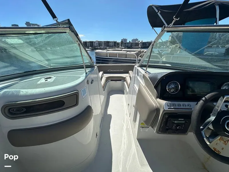 Slide: The Image of Crownline Boats E235XS 2023 - 16268996