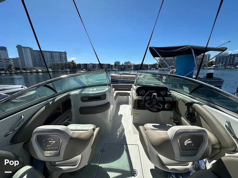 Slide: The Image of Crownline Boats E235XS 2023 - 16268998