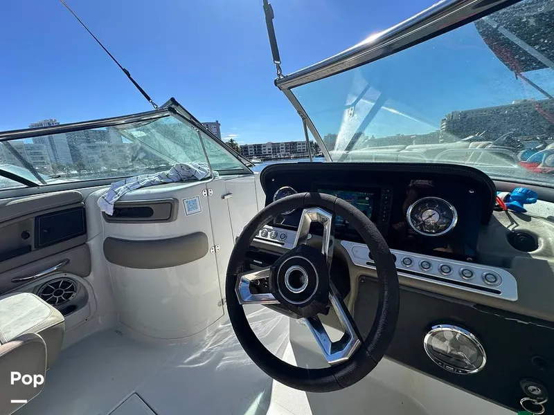 Slide: The Image of Crownline Boats E235XS 2023 - 16269002