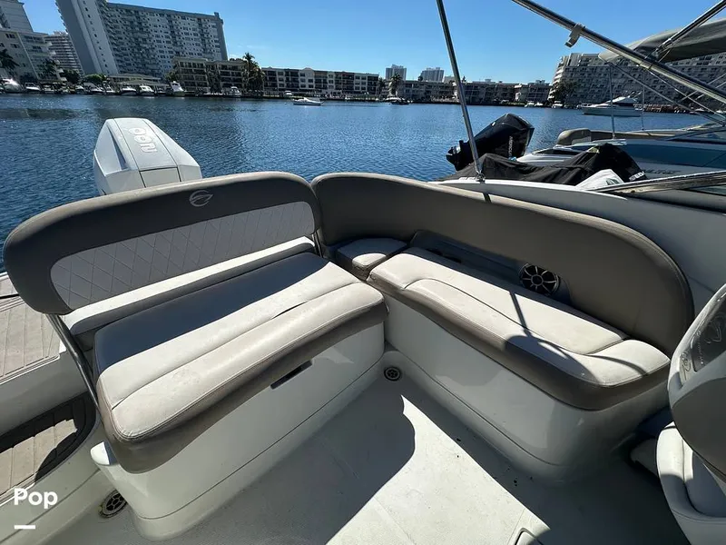 Slide: The Image of Crownline Boats E235XS 2023 - 16269020