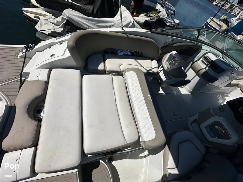 Slide: The Image of Crownline Boats E235XS 2023 - 16269024