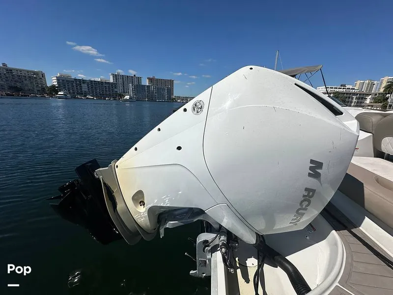 Slide: The Image of Crownline Boats E235XS 2023 - 16269028