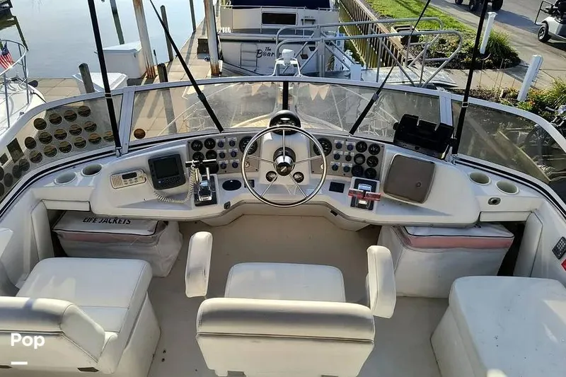 Slide: The Image of Carver Yachts 325 Aft Cabin 1998 - 16316358