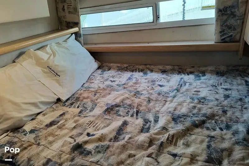 Slide: The Image of Carver Yachts 325 Aft Cabin 1998 - 16316373