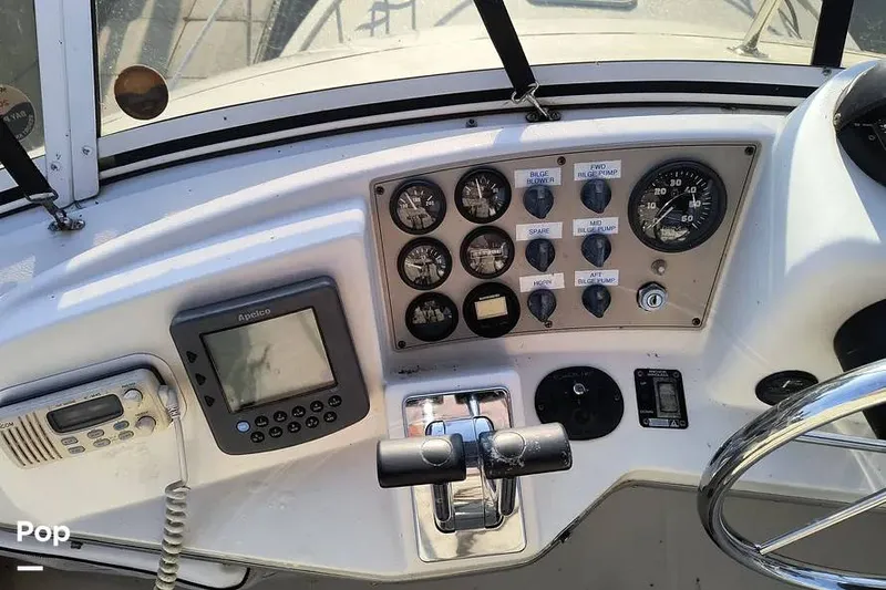 Slide: The Image of Carver Yachts 325 Aft Cabin 1998 - 16316377