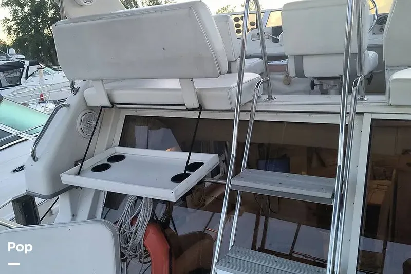Slide: The Image of Carver Yachts 325 Aft Cabin 1998 - 16316390