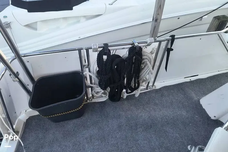 Slide: The Image of Carver Yachts 325 Aft Cabin 1998 - 16316399