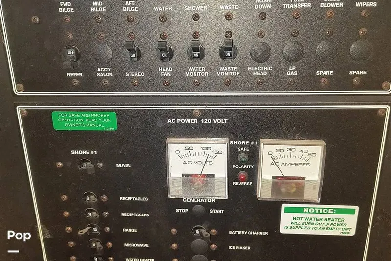 Slide: The Image of Carver Yachts 325 Aft Cabin 1998 - 16316417