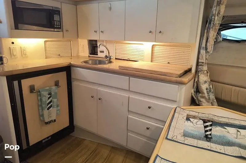 Slide: The Image of Carver Yachts 325 Aft Cabin 1998 - 16316422