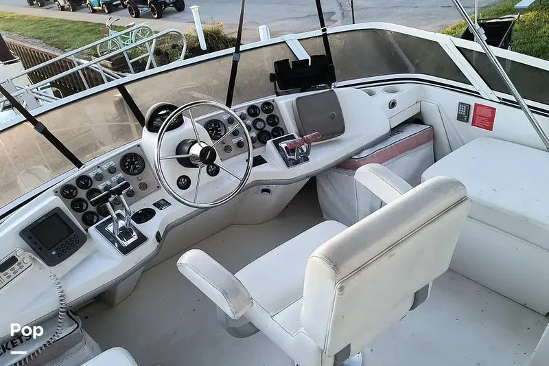 Slide: The Image of Carver Yachts 325 Aft Cabin 1998 - 16316425