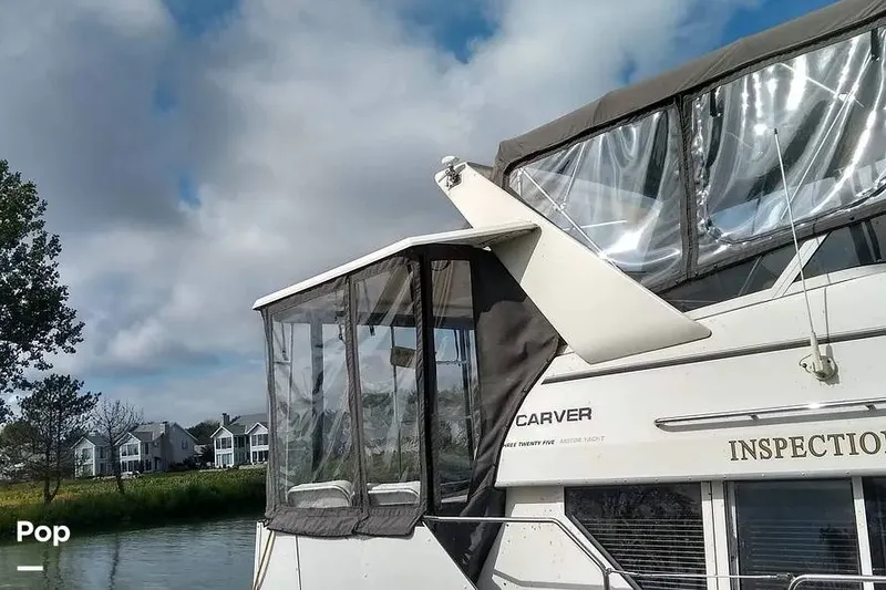 Slide: The Image of Carver Yachts 325 Aft Cabin 1998 - 16316434