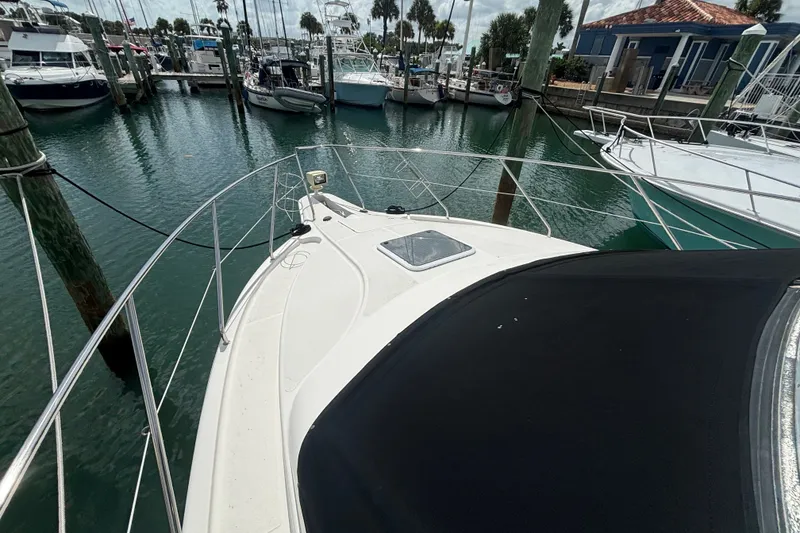 Slide: The Image of Silverton 330 Sport Bridge 2005 - 15