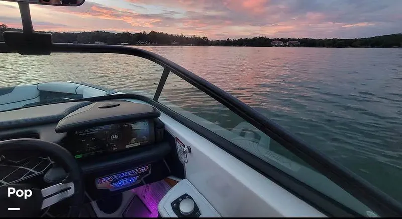 Slide: The Image of Nautique GS20 2018 - 16236973