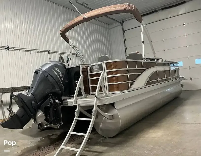 Slide: The Image of Bennington 23LSAPG 2023 - 16231371