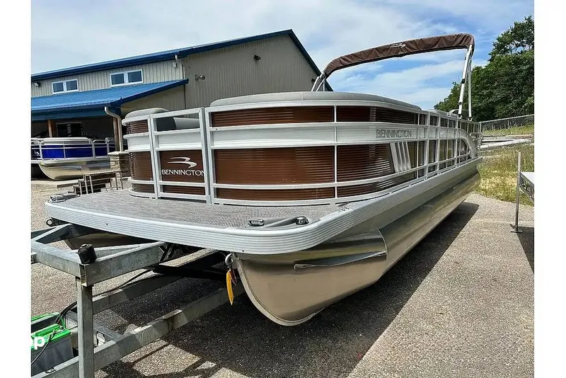 Slide: The Image of Bennington 23LSAPG 2023 - 16231364