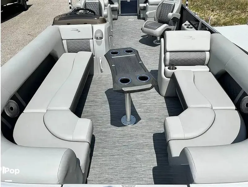 Slide: The Image of Bennington 24LSR 2023 - 16232612