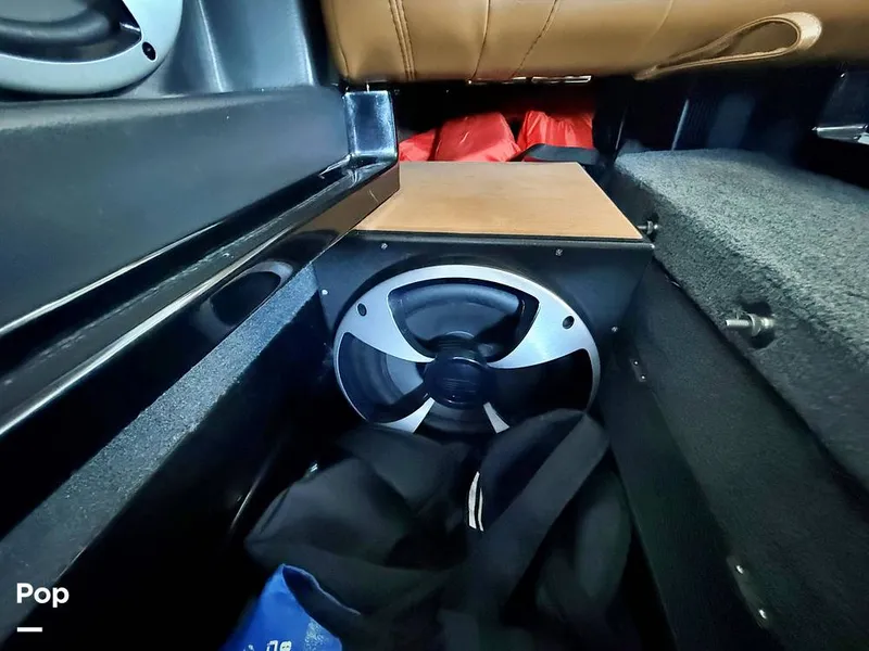 Slide: The Image of Malibu 23 MXZ Black & Gold Edition 2020 - 16243073