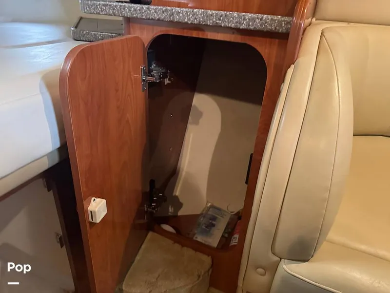 Slide: The Image of Rinker 342 Fiesta Vee 2004 - 16228096