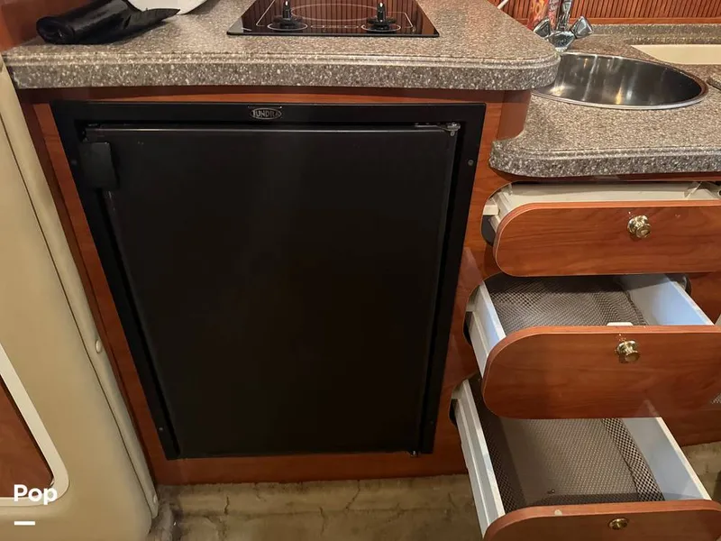 Slide: The Image of Rinker 342 Fiesta Vee 2004 - 16228098