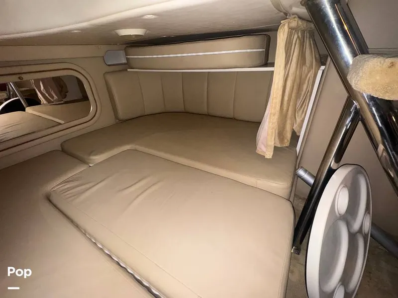 Slide: The Image of Rinker 342 Fiesta Vee 2004 - 16228115