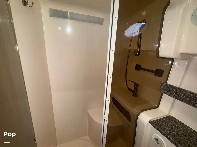 Slide: The Image of Rinker 342 Fiesta Vee 2004 - 16228129