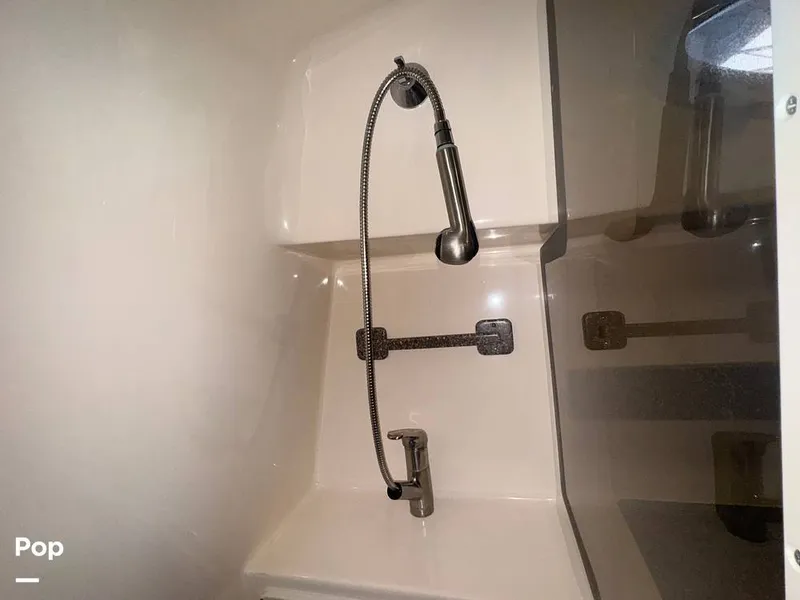 Slide: The Image of Rinker 342 Fiesta Vee 2004 - 16228130